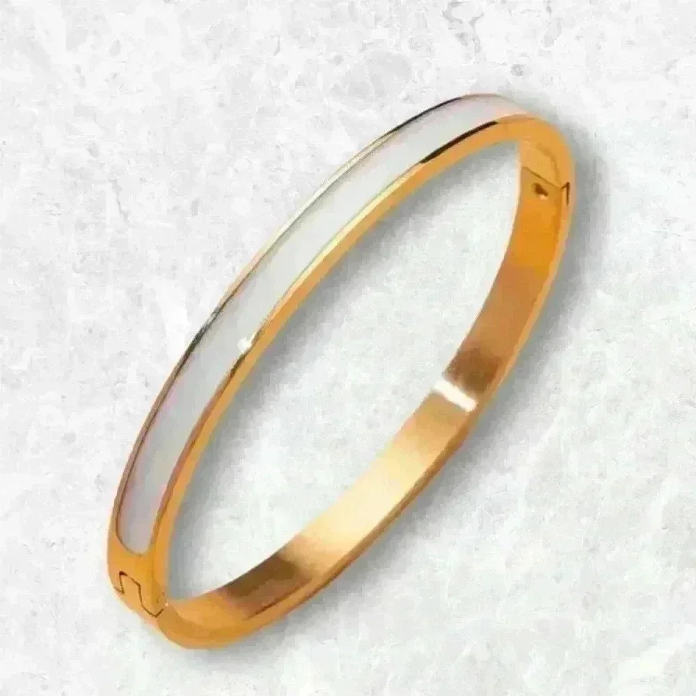 The Classic Style Bangle in White